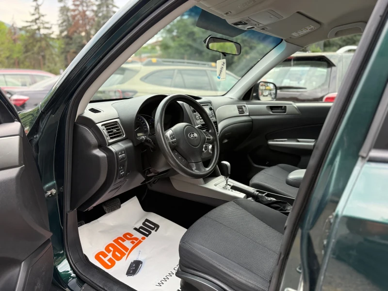 Subaru Forester 2.0 EXECUTIVE, снимка 9 - Автомобили и джипове - 51040149
