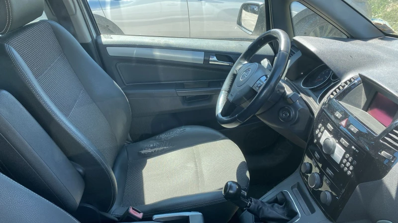 Opel Zafira 1.6Ti/150k, снимка 5 - Автомобили и джипове - 51399394