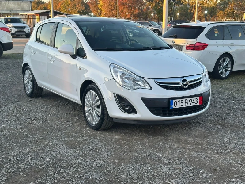 Opel Corsa 1, 2i , снимка 3 - Автомобили и джипове - 52055769