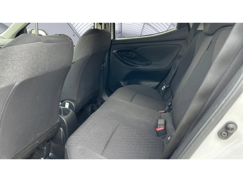 Toyota Yaris 1.5i M/T, Месечна вноска от 344 лв., снимка 10 - Автомобили и джипове - 52637960