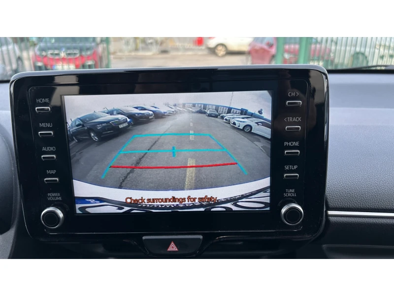 Toyota Yaris 1.5i M/T, Месечна вноска от 344 лв., снимка 16 - Автомобили и джипове - 52637960