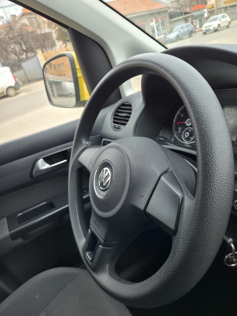 VW Caddy 1.4TSI НОВ ДВИГАТЕЛ, снимка 11 - Автомобили и джипове - 53491248