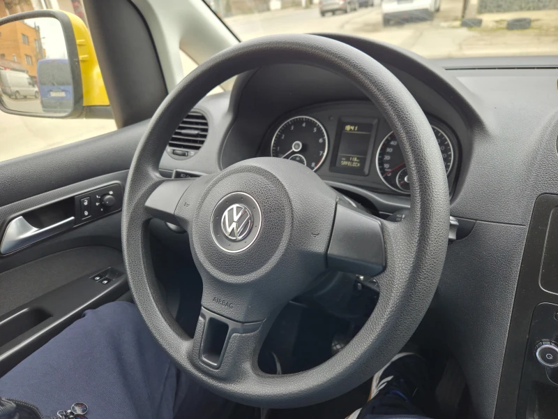 VW Caddy 1.4TSI НОВ ДВИГАТЕЛ, снимка 12 - Автомобили и джипове - 53491248