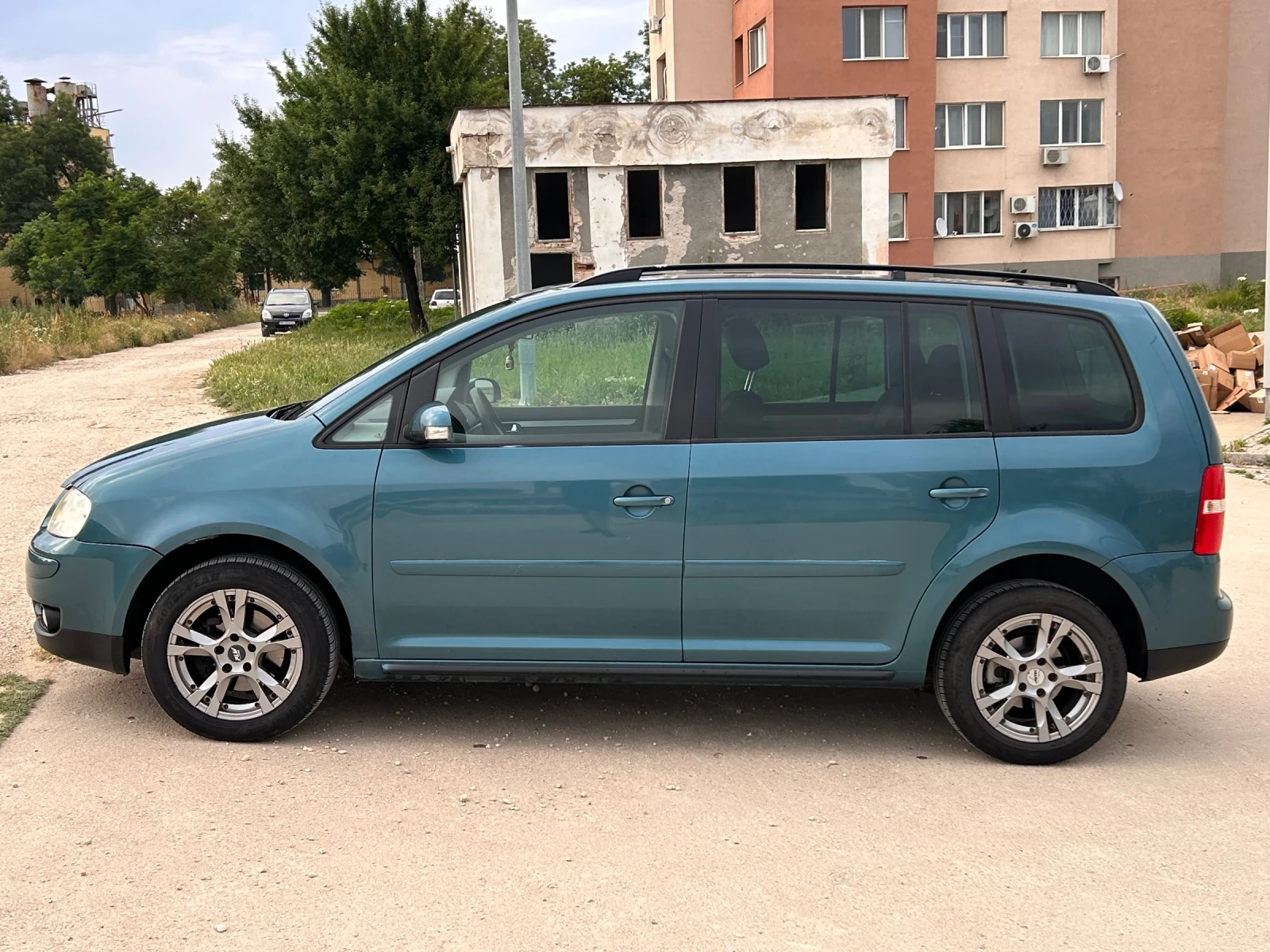 VW Touran 1.9TDI 105hp - изображение 2