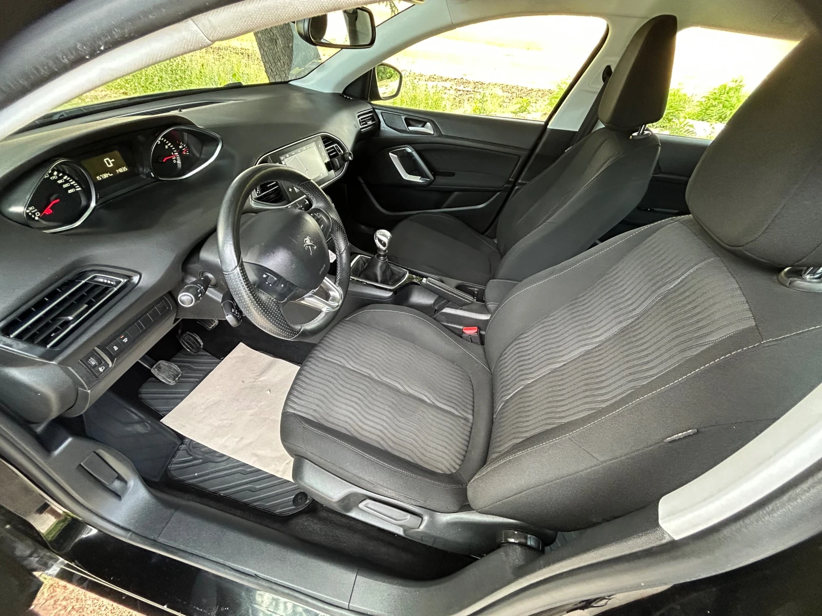 Peugeot 308 1.2Turbo/EURO 6/ 130k.c./NAVi - изображение 9