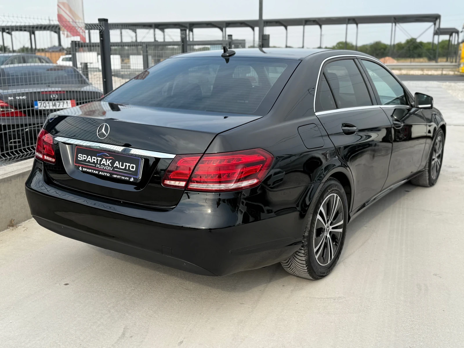 Mercedes-Benz E 220 CDI* 12.2015г* АВТОМАТИК* ТОП СЪСТОЯНИЕ*  - изображение 4