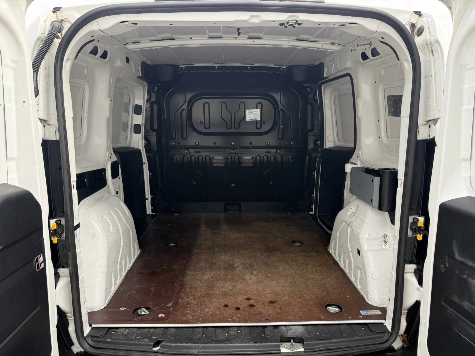 Opel Combo 1.4 Метан Клима EURO 6B | Mobile.bg — изображение 17