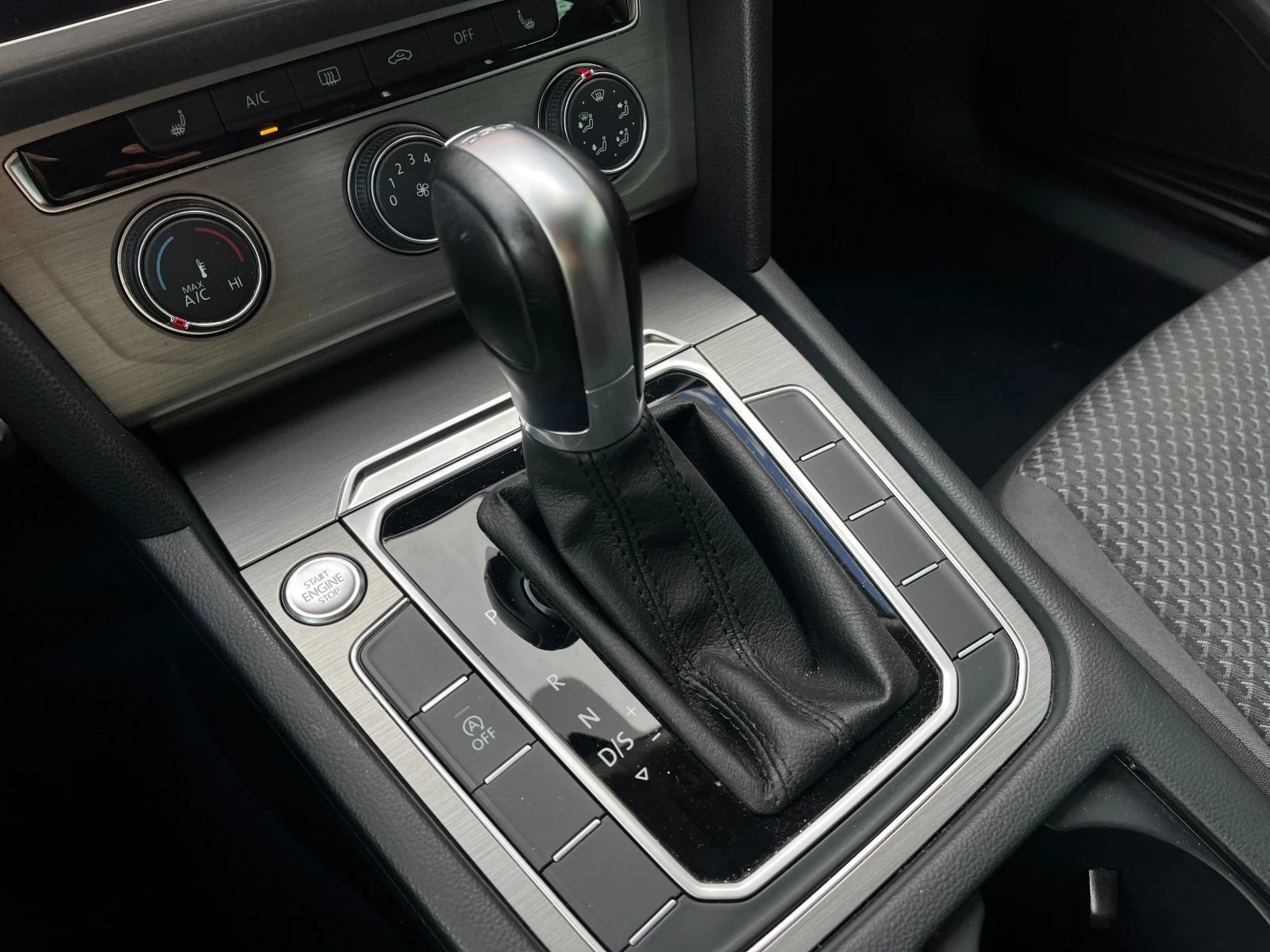 VW Passat 1.4i + AВТОМАТИК - изображение 9