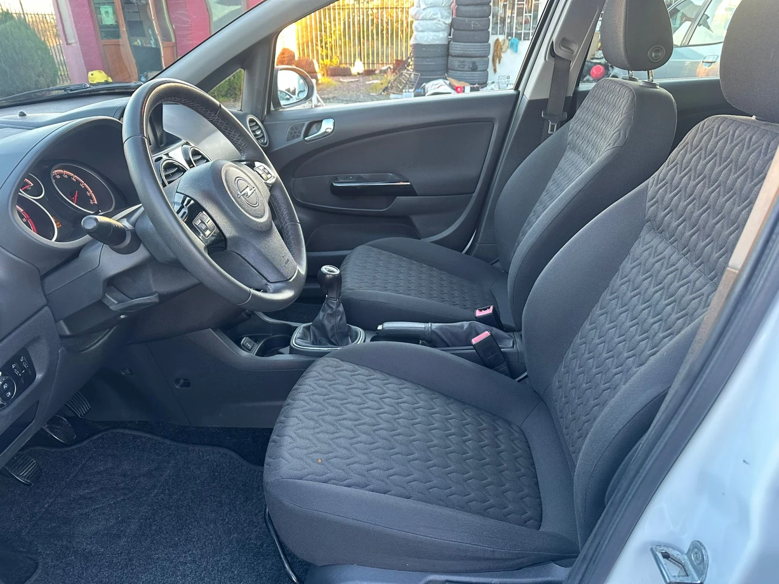 Opel Corsa 1, 2i  | Mobile.bg — изображение 9
