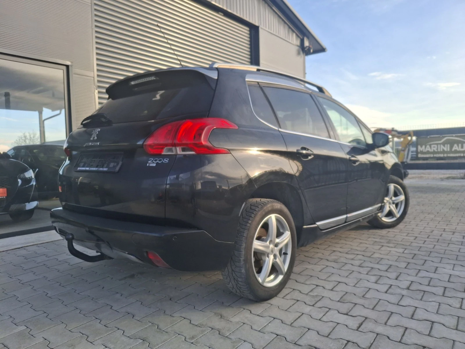 Peugeot 2008 1.2i* * AUTOMAT* * koja* * navi* EURO6  - изображение 5