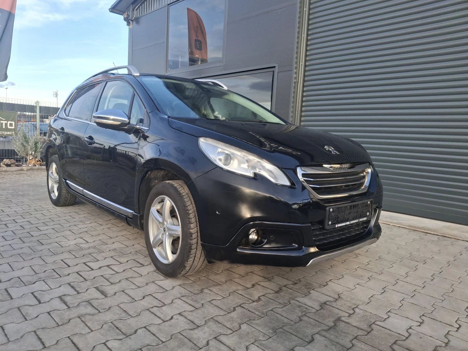 Peugeot 2008 1.2i* * AUTOMAT* * koja* * navi* EURO6  - изображение 7