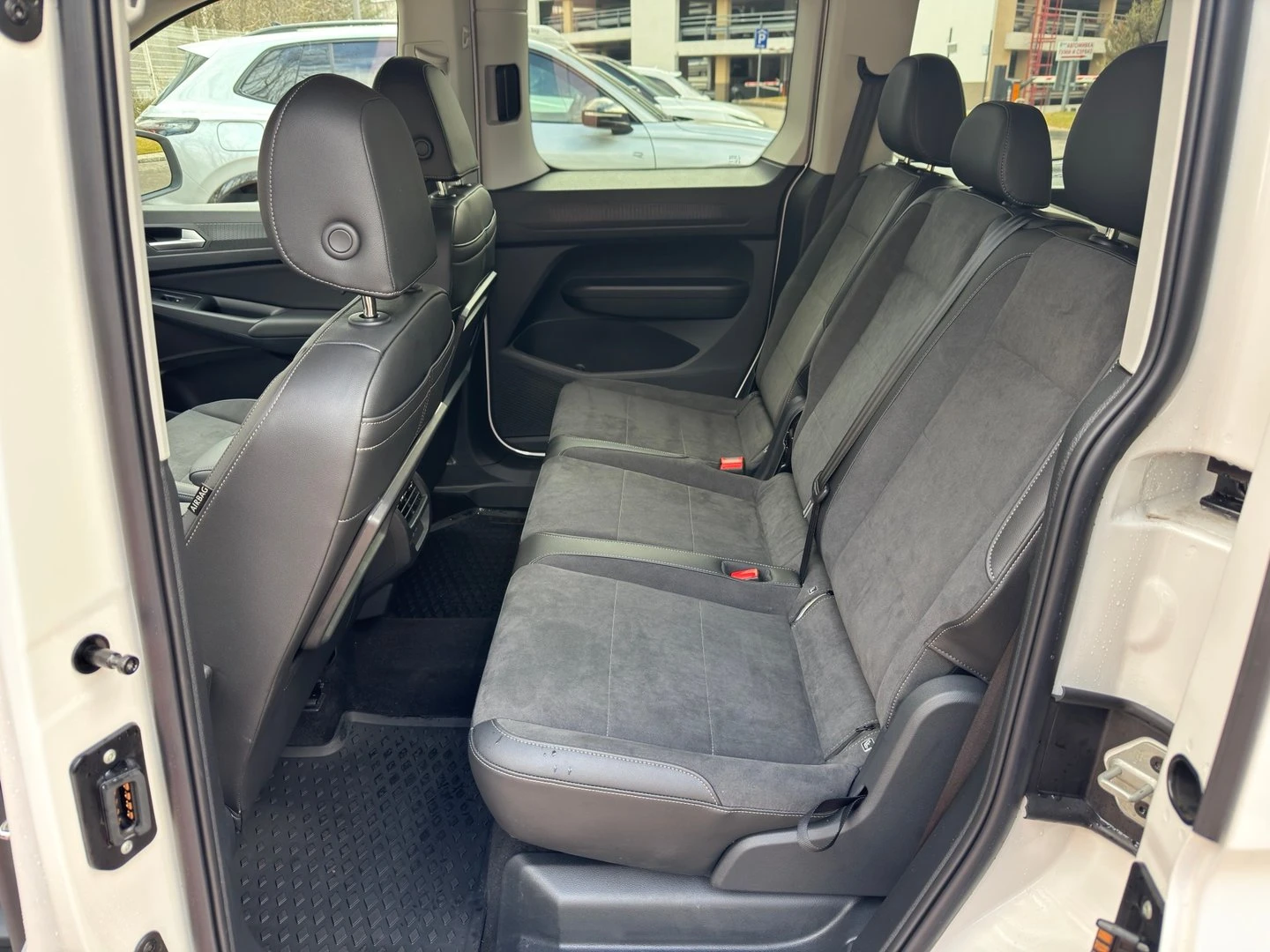 VW Caddy Style eHybrid 5 ����� | Mobile.bg � ����������� 11