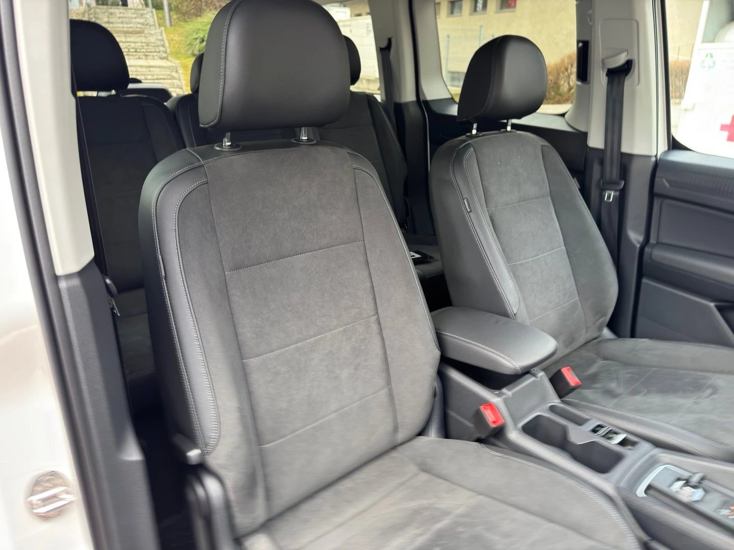 VW Caddy Style eHybrid 5 места - изображение 10