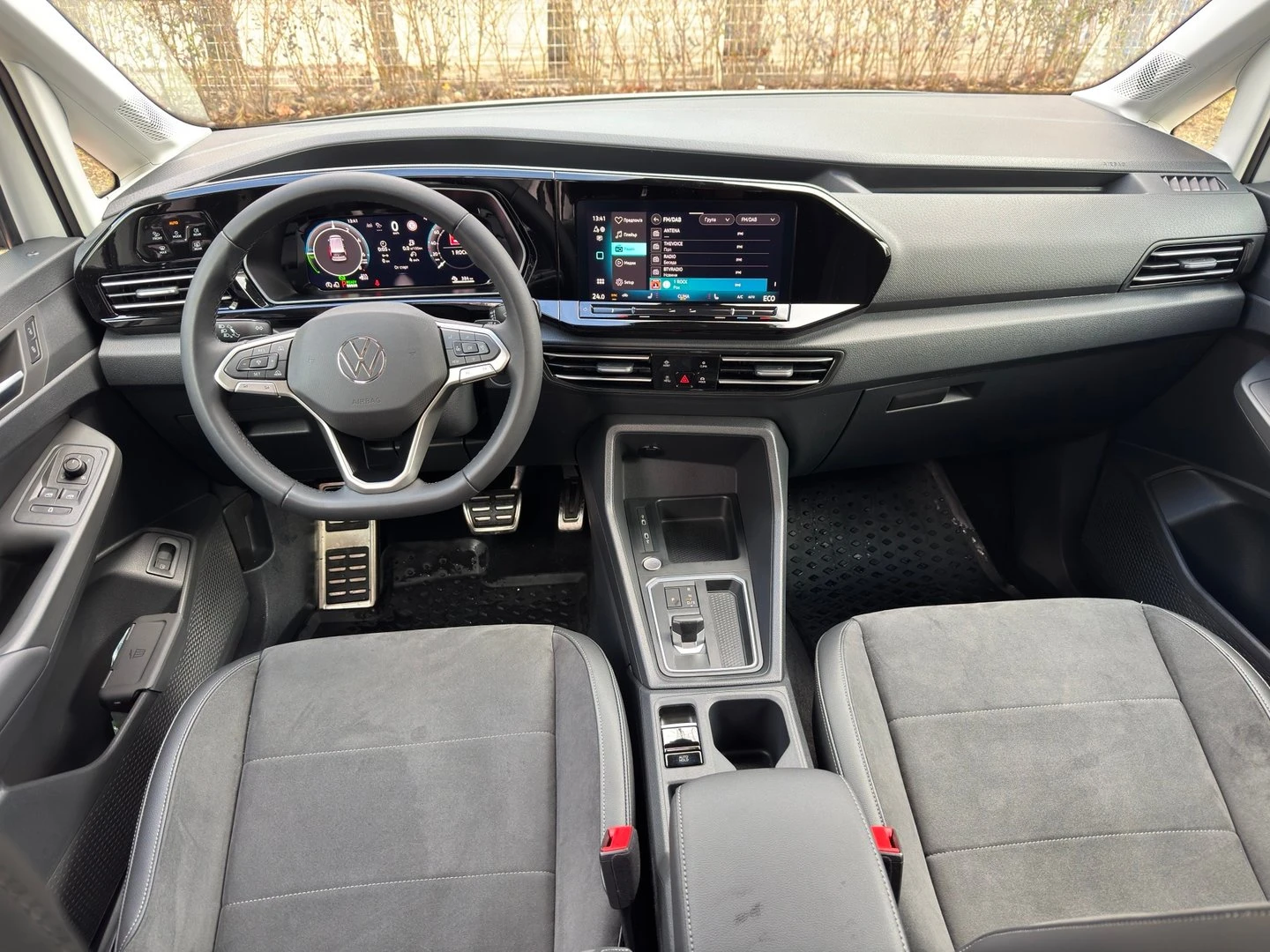 VW Caddy Style eHybrid 5 места - изображение 7