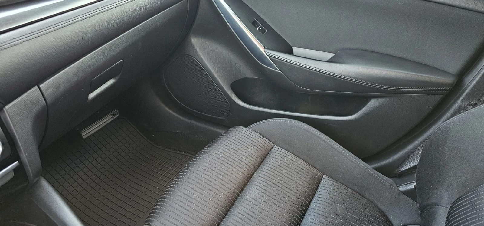 Mazda 6 2.2 SkyActive Facelift, снимка 9 - Автомобили и джипове - 53749881