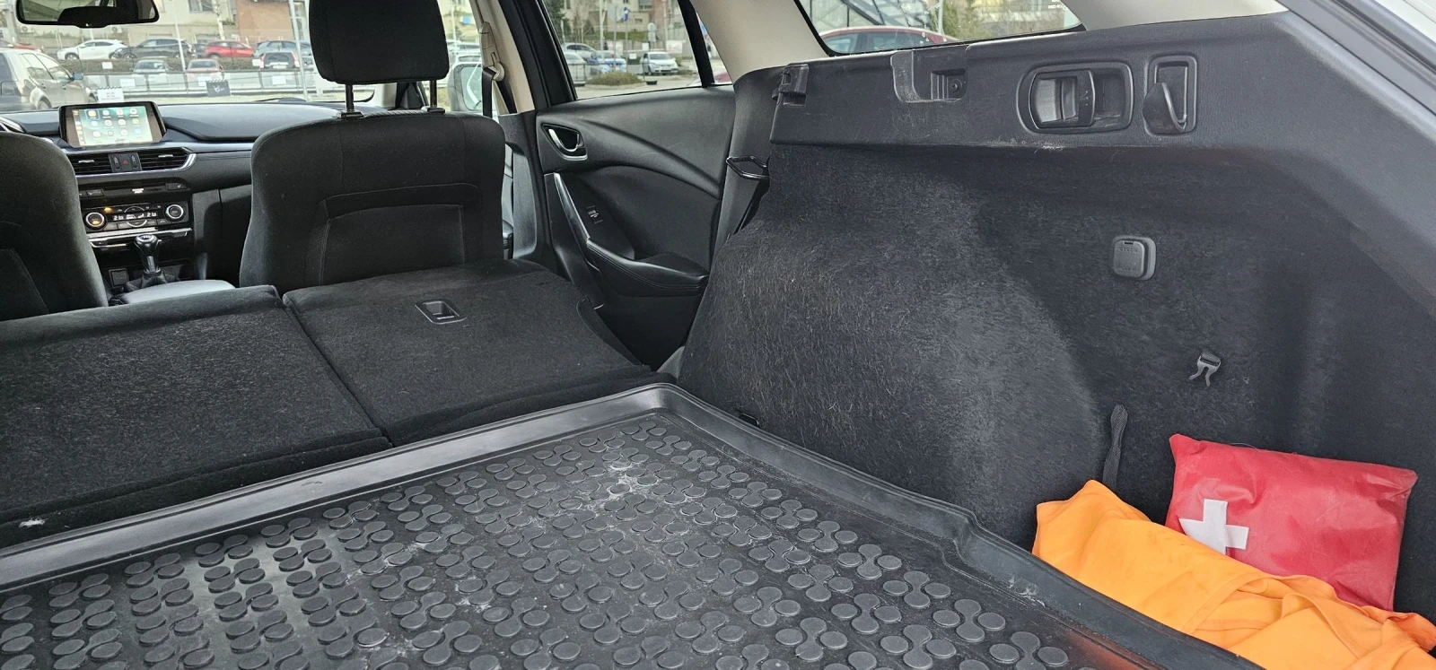 Mazda 6 2.2 SkyActive Facelift, снимка 17 - Автомобили и джипове - 53749881