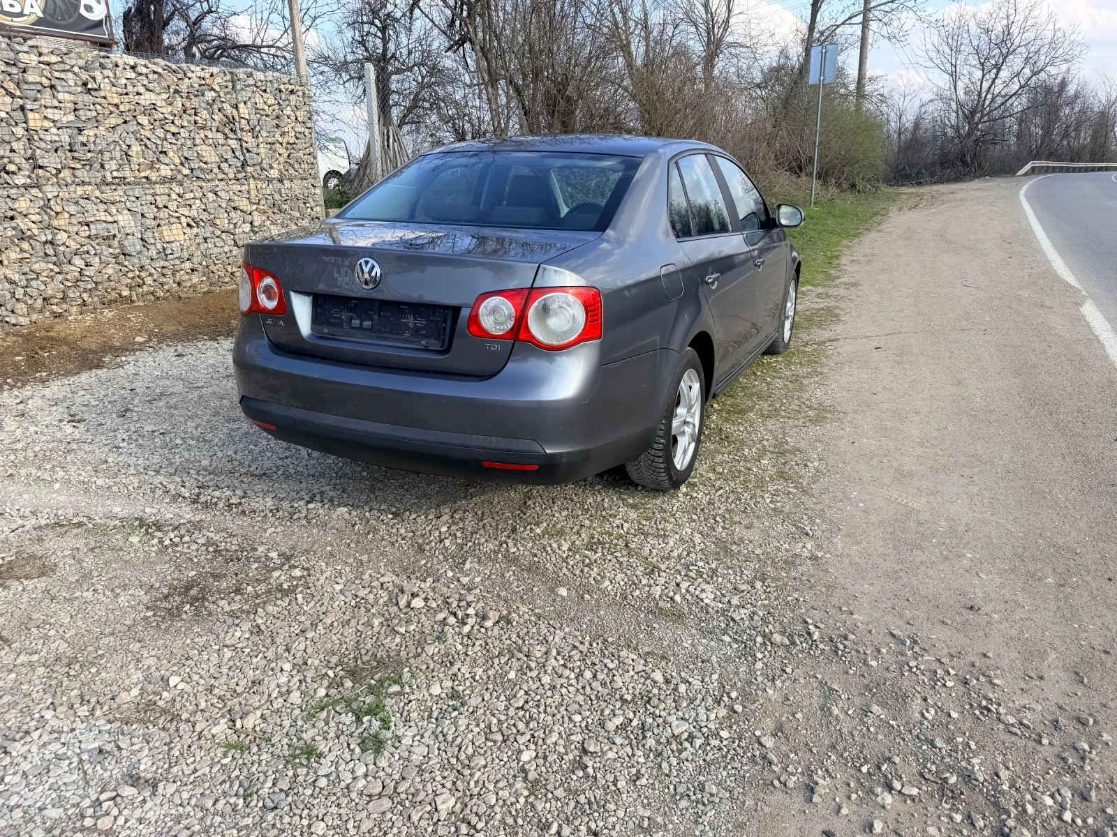 VW Jetta 1.9TDI-105hp | Mobile.bg � ����������� 3
