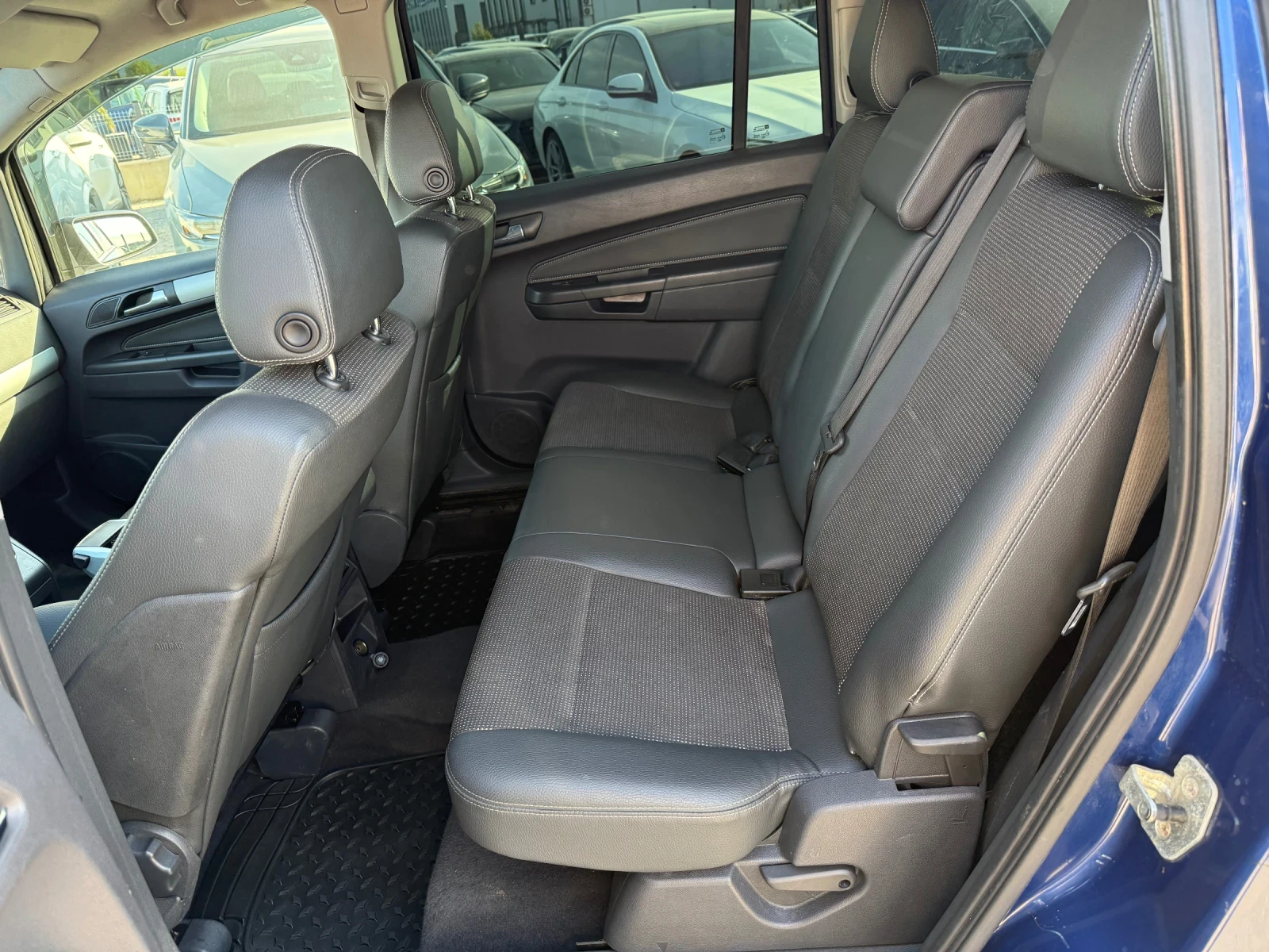 Opel Zafira 2.2������* 150�.�* 2010�* 6+ 1������* ��� �������� | Mobile.bg � ����������� 9