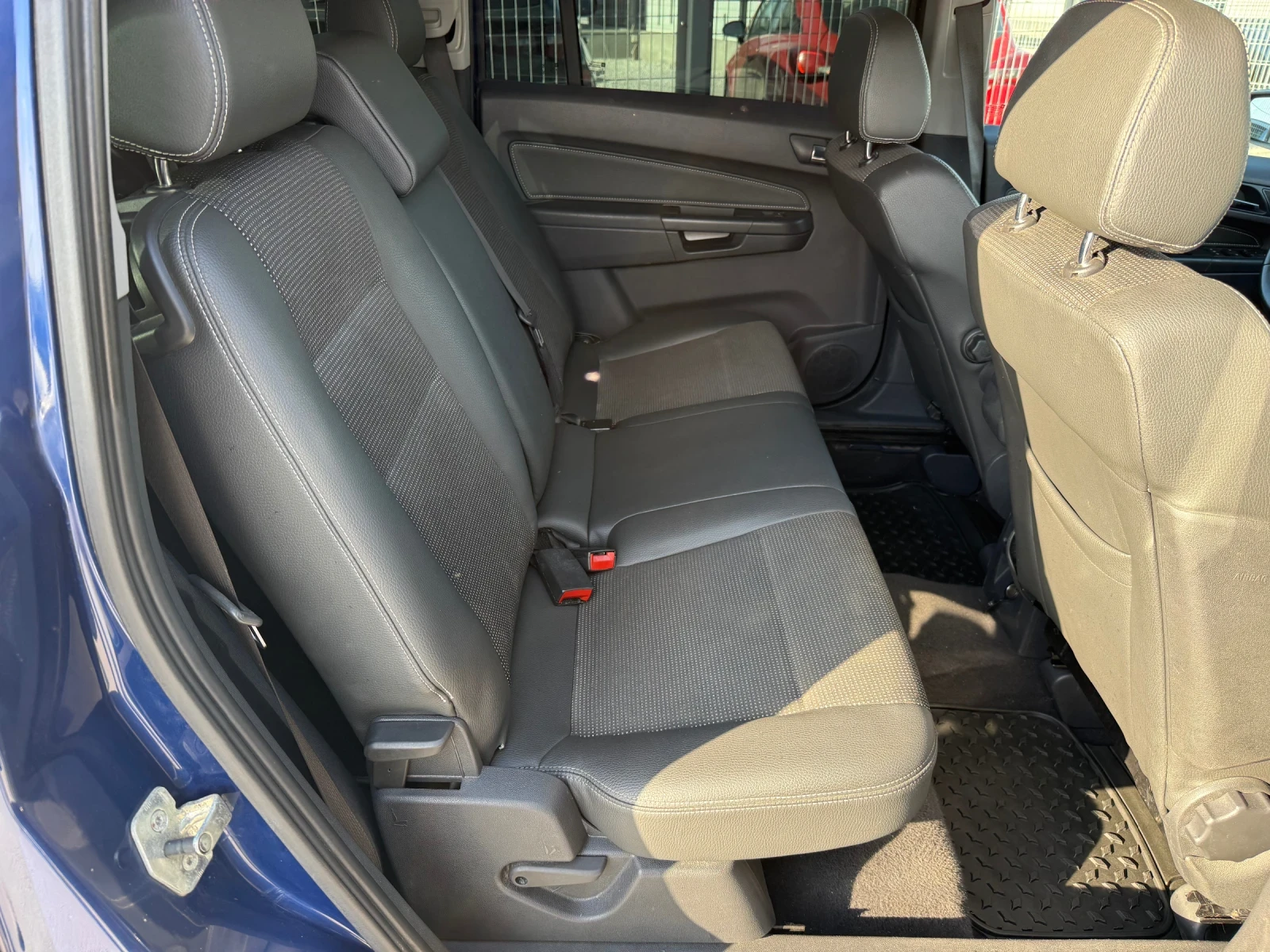 Opel Zafira 2.2������* 150�.�* 2010�* 6+ 1������* ��� �������� | Mobile.bg � ����������� 13