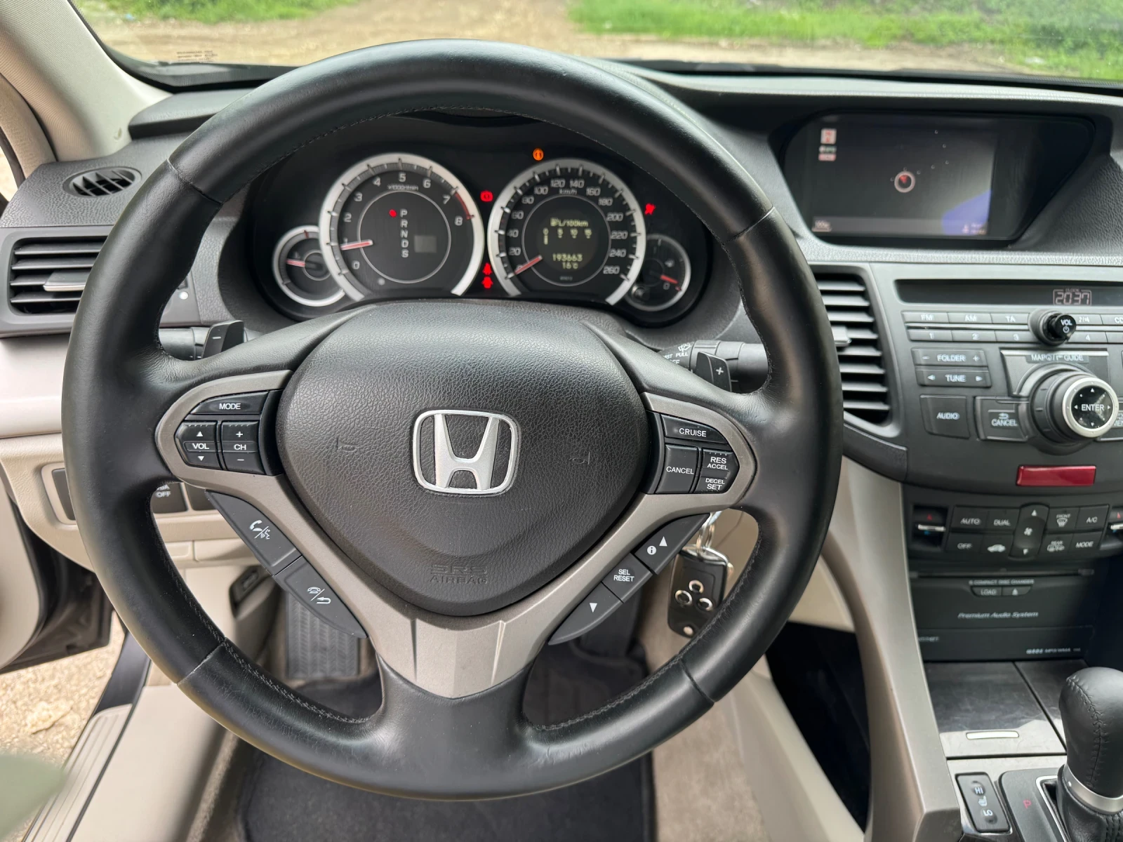 Honda Accord 2.4i-vtec Executive Швейцария , снимка 11 - Автомобили и джипове - 54591141