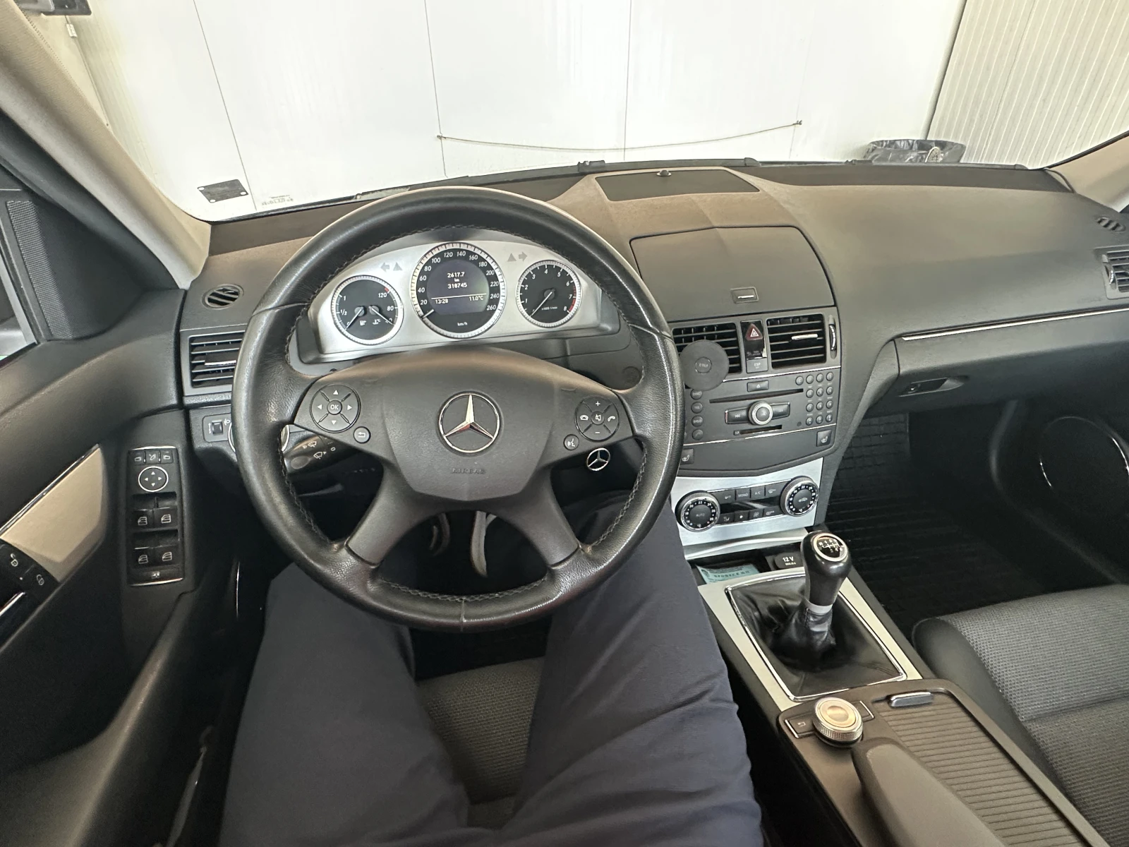 Mercedes-Benz C 180 Kompressor, снимка 9 - Автомобили и джипове - 55177356