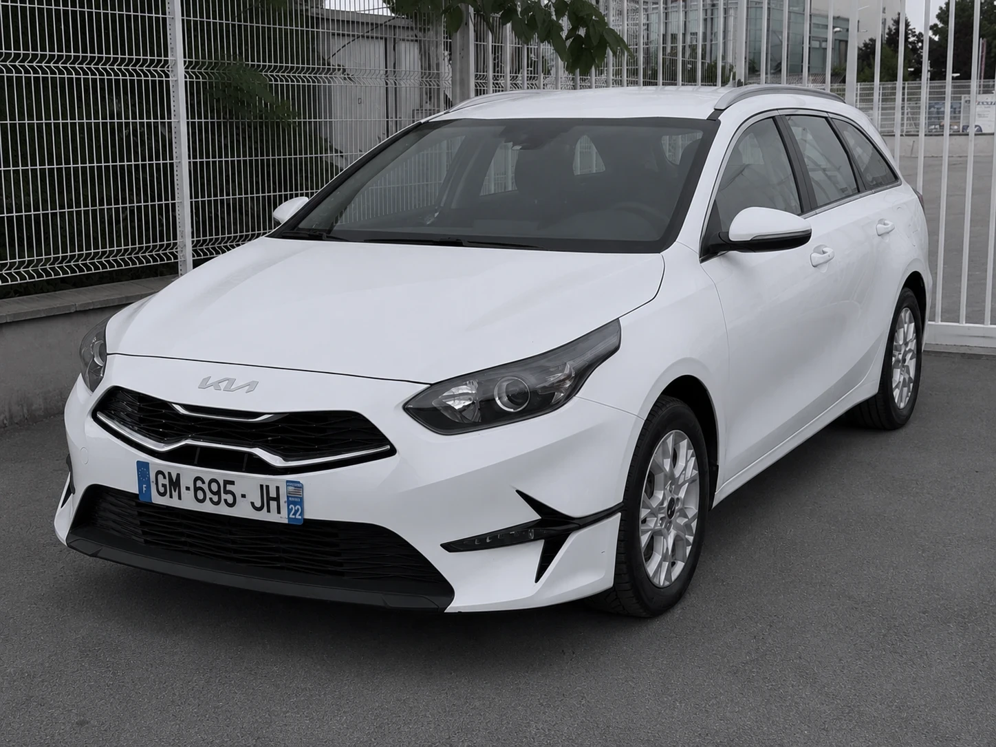Kia Ceed 1.6CRDi Mild Hybrid / 115000KM !! , снимка 3 - Автомобили и джипове - 55195865