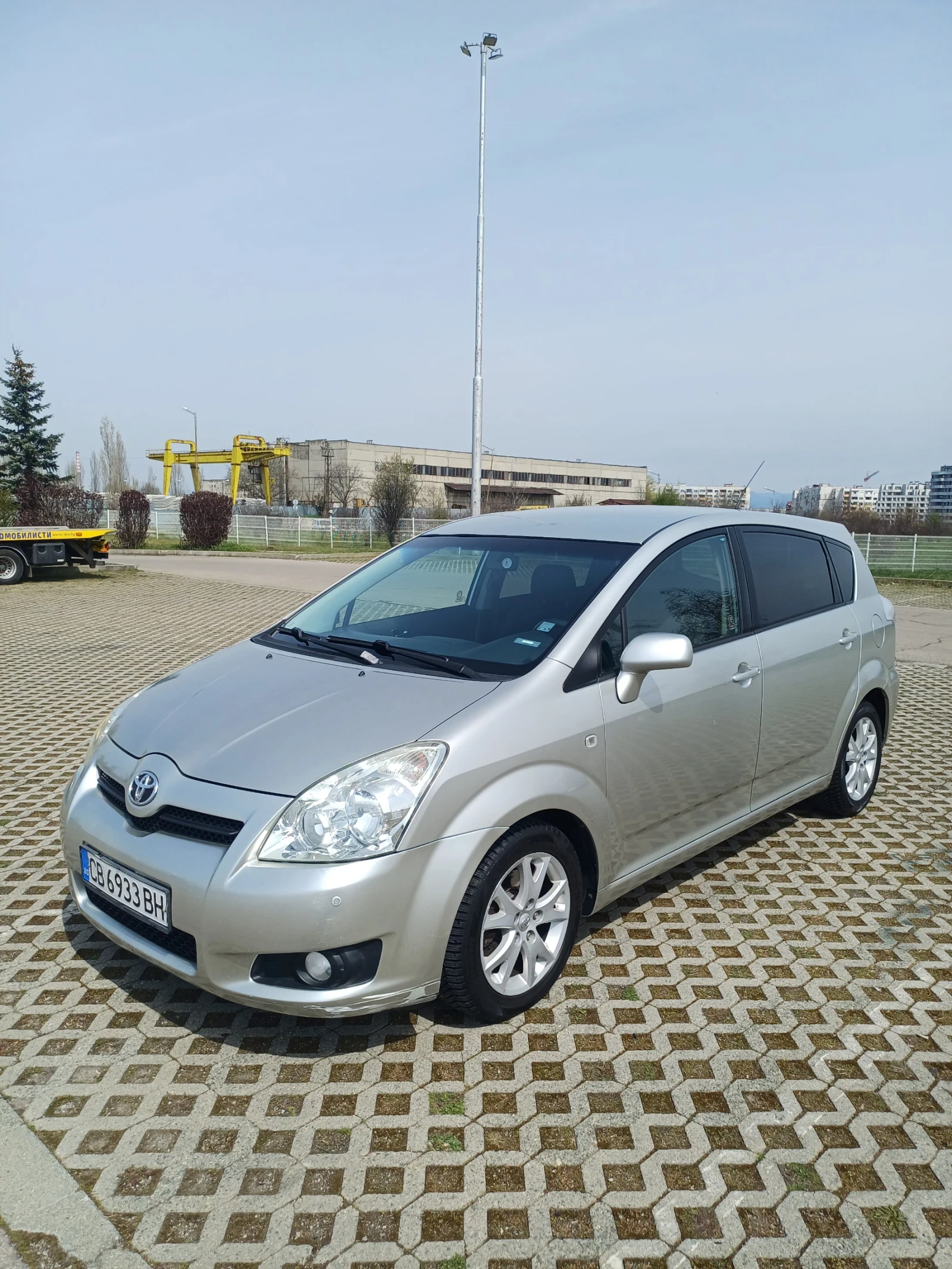 Toyota Corolla verso 2, 2 D4D 136 к.с., снимка 8 - Автомобили и джипове - 55316721