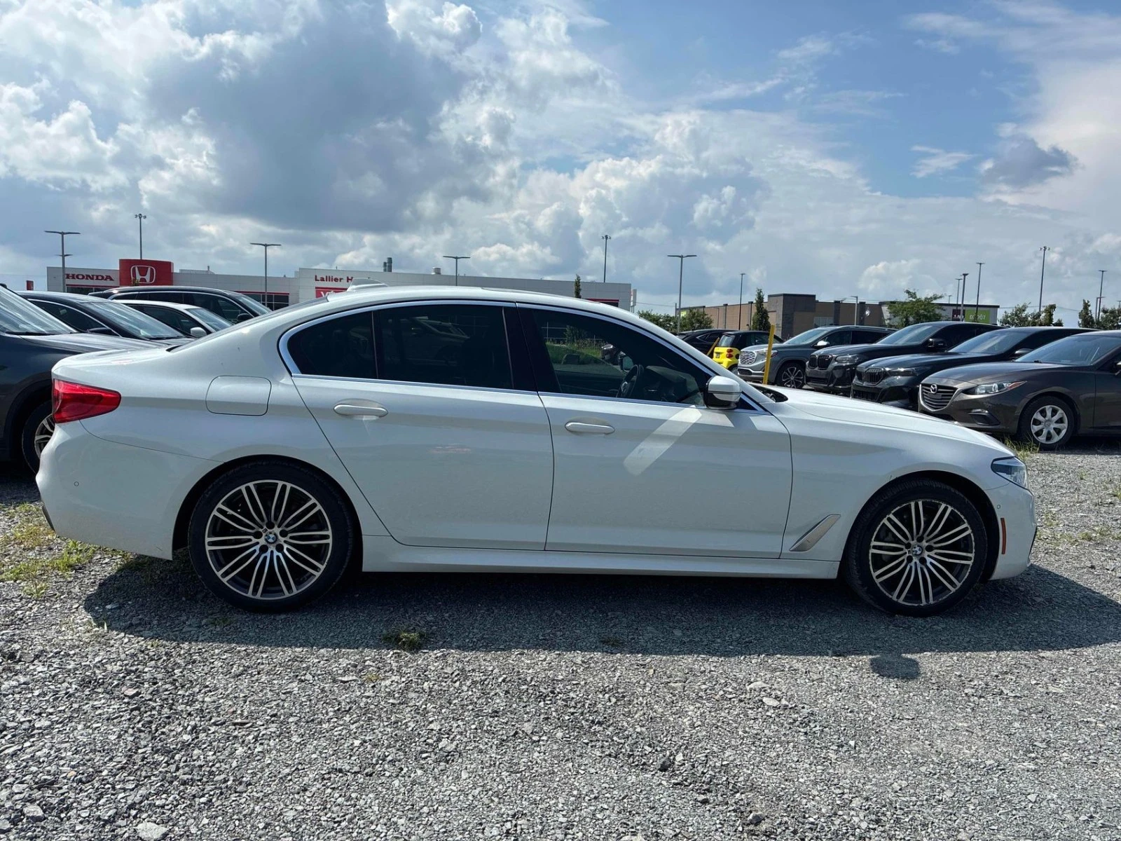 BMW 530 xDrive ЦЕНА ДО БЪЛГАРИЯ РЕГИСТРАЦИЯ & АВТОКРЕДИТ, снимка 4 - Автомобили и джипове - 55485756