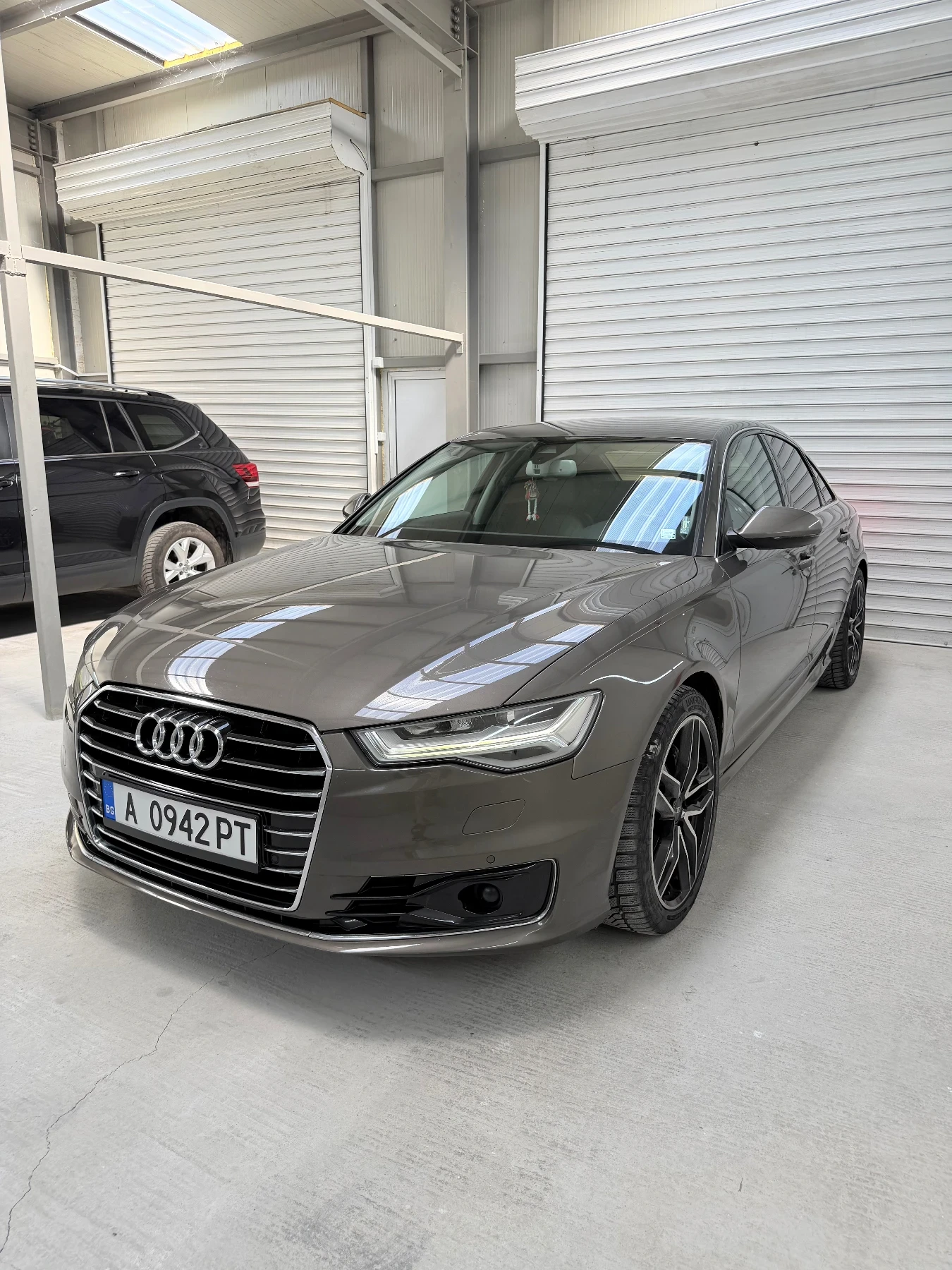 Audi A6 3.0 TDI 4x4 Facelift Full Service , снимка 4 - Автомобили и джипове - 55533591