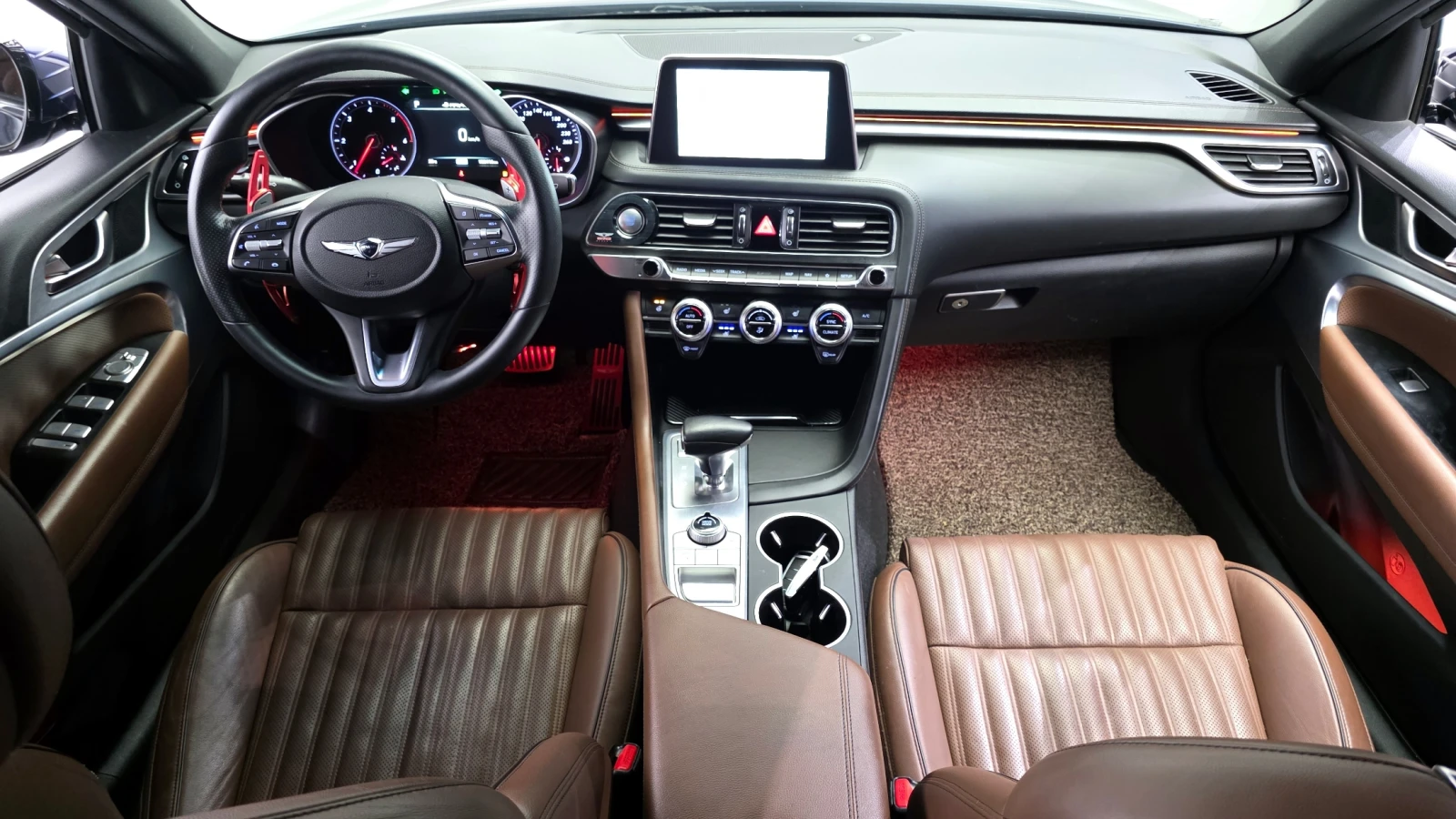 Genesis G70 2.2D* BLIND SPOT* ПОДГРЕВ ВОЛАН* КРАЙНА ЦЕНА, снимка 7 - Автомобили и джипове - 55594183