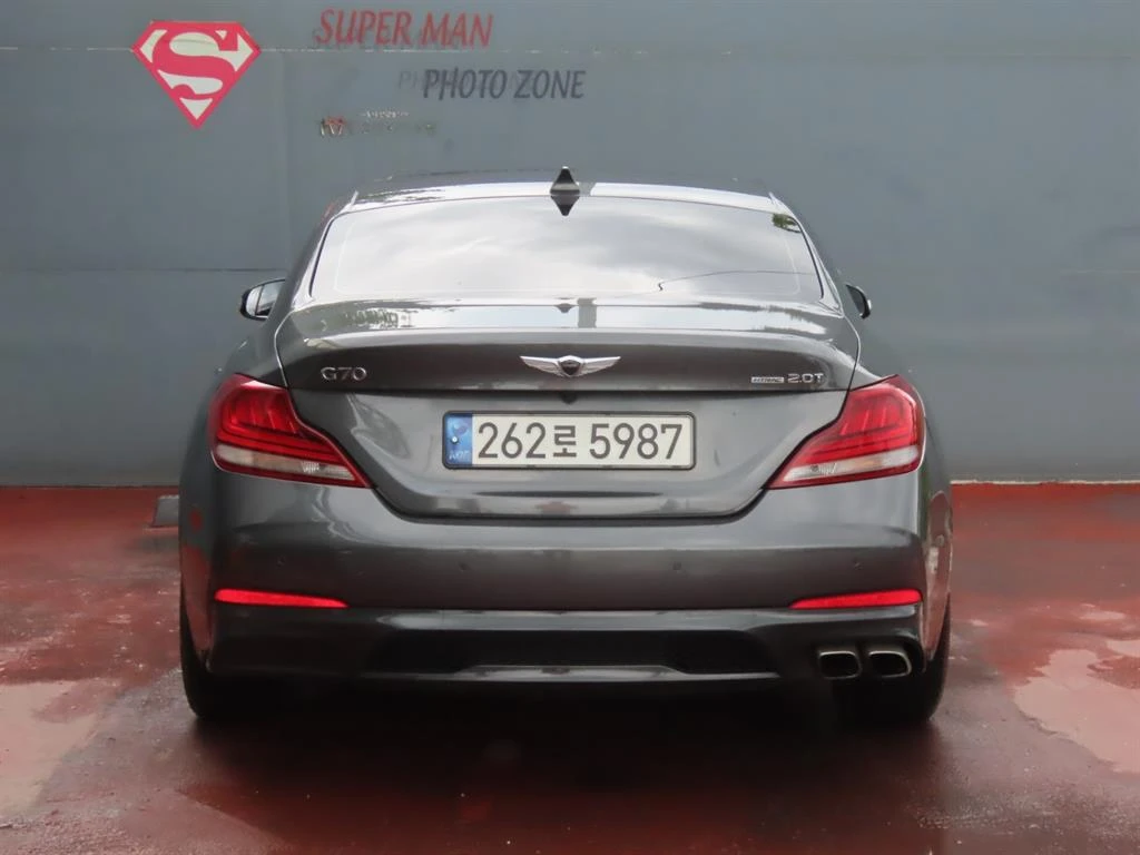 Genesis G70 2.0* BLIND SPOT* HUD* 360* ЕЛ. БАГАЖНИК* КРАЙНА ЦЕ, снимка 4 - Автомобили и джипове - 55594183