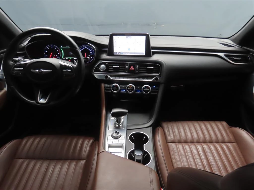 Genesis G70 2.0* BLIND SPOT* HUD* 360* ЕЛ. БАГАЖНИК* КРАЙНА ЦЕ, снимка 9 - Автомобили и джипове - 55594183