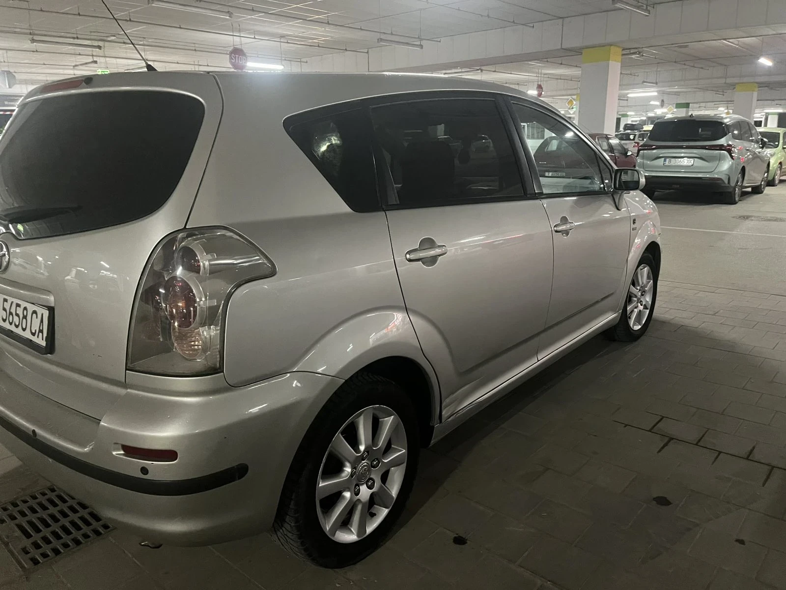 Toyota Corolla verso, снимка 2 - Автомобили и джипове - 55651978