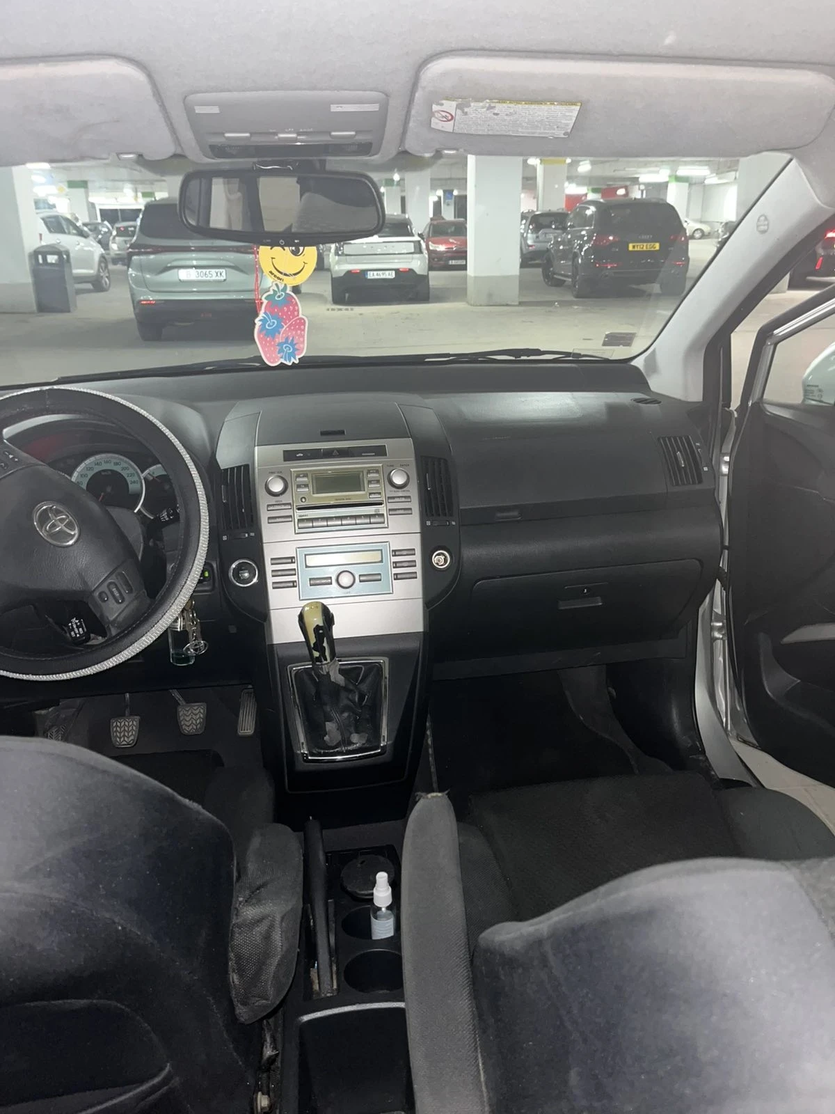 Toyota Corolla verso, снимка 10 - Автомобили и джипове - 55651978