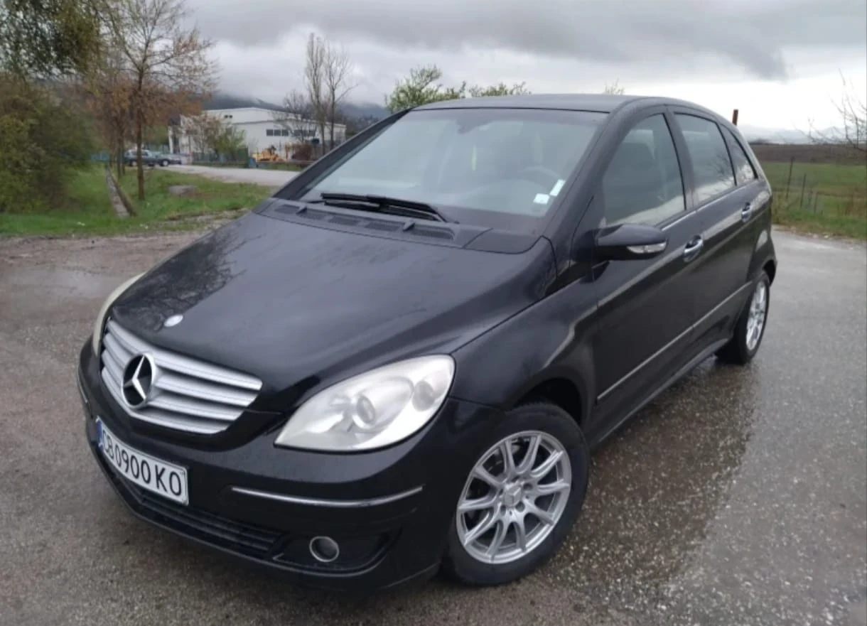Mercedes-Benz B 180, снимка 4 - Автомобили и джипове - 55689285