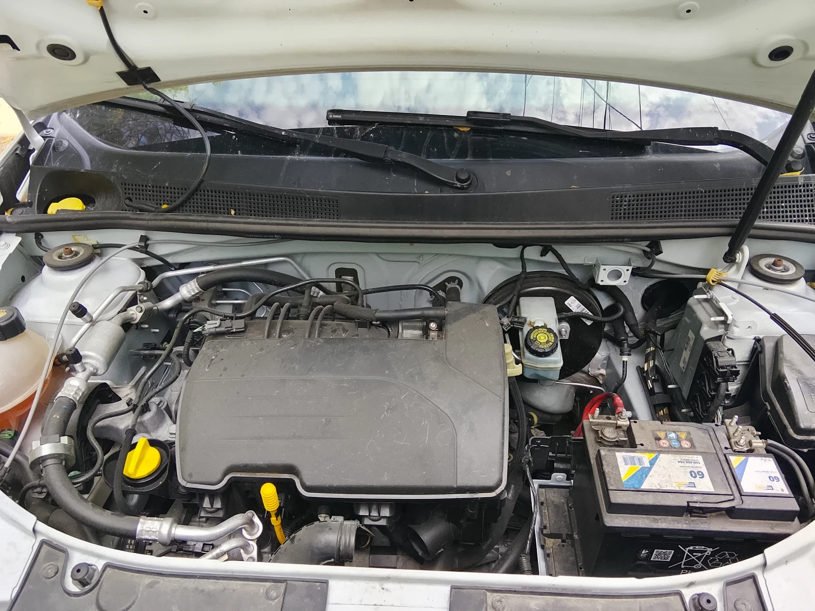 Dacia Sandero, снимка 6 - Автомобили и джипове - 55824767