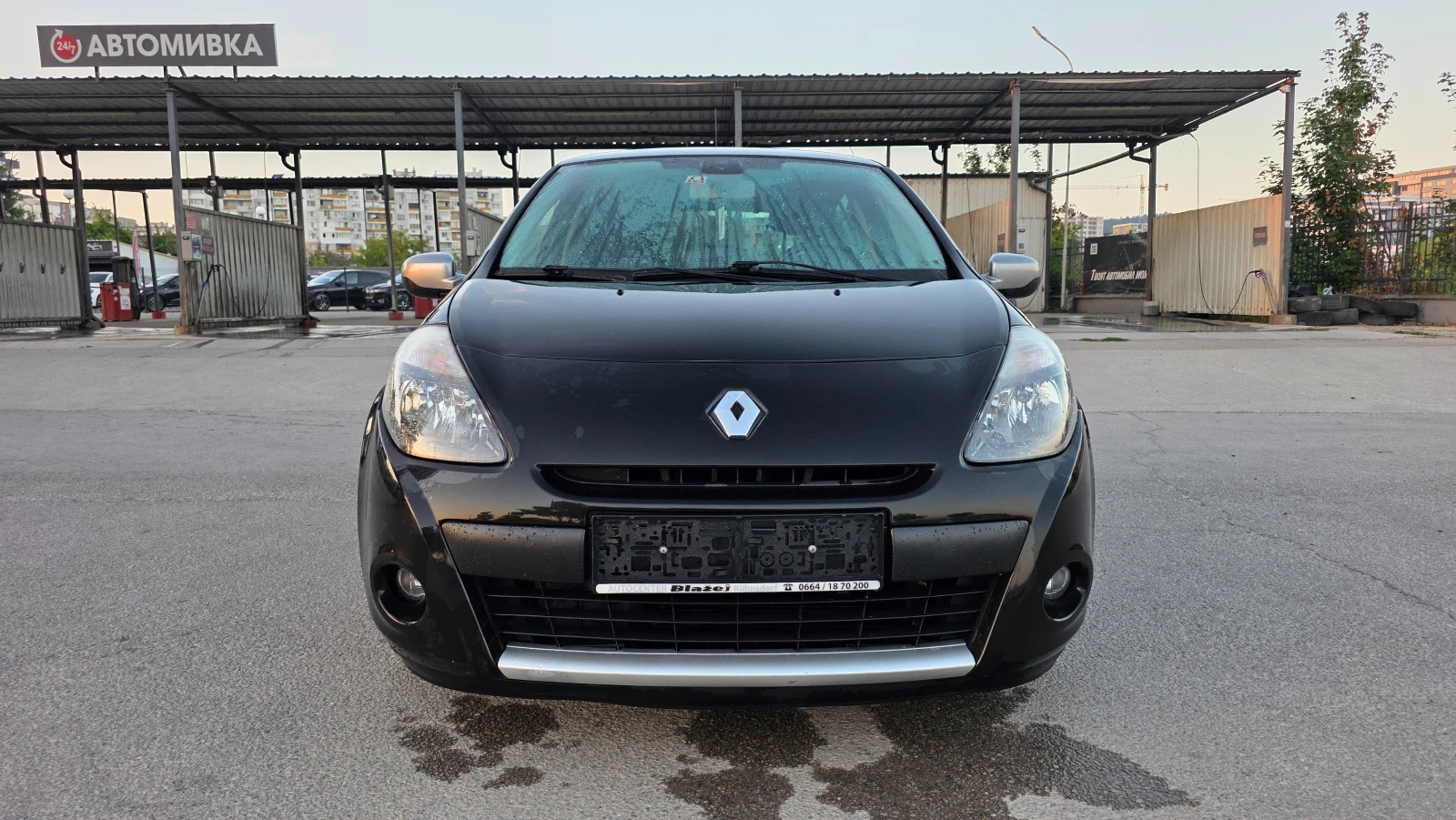 Renault Clio УНИКАЛНА, снимка 2 - Автомобили и джипове - 55944345