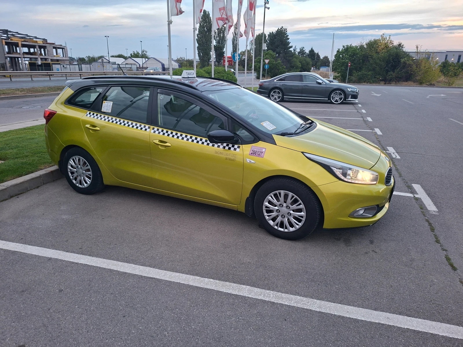 Kia Ceed KIA CEED Готова за работа!, снимка 2 - Автомобили и джипове - 56185638