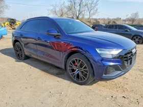 ������ Audi Q8