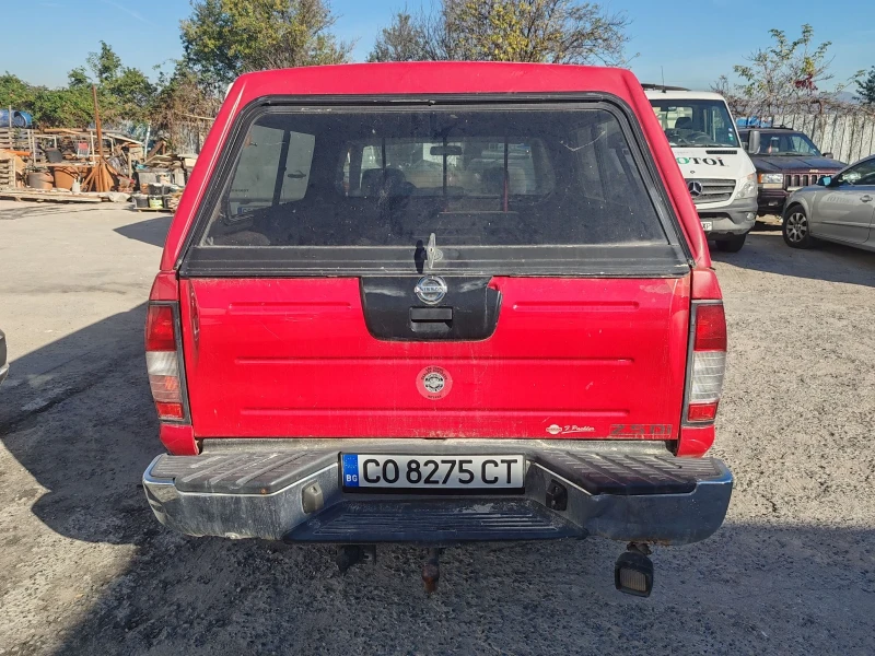 Nissan Navara 2.5Di, снимка 5 - Автомобили и джипове - 47689062