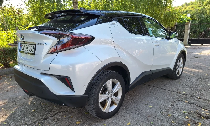 Toyota C-HR, снимка 3 - Автомобили и джипове - 47822731