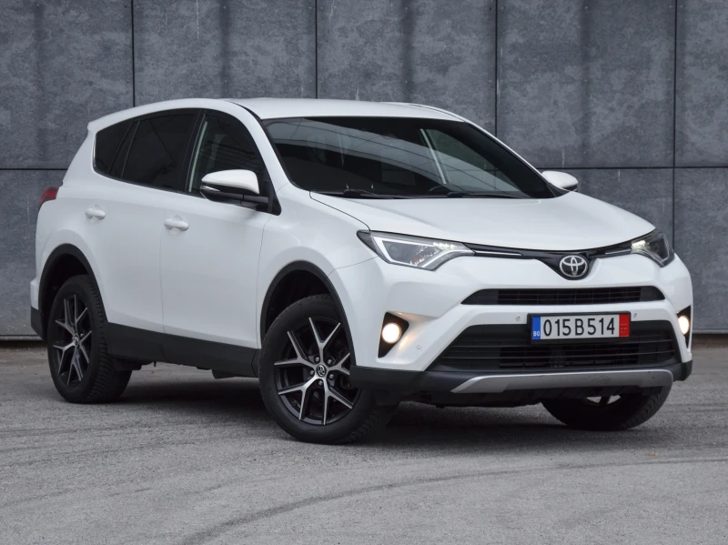 Toyota Rav4 2.0 D4D, снимка 3 - Автомобили и джипове - 52429763