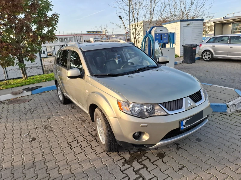 Mitsubishi Outlander, снимка 3 - Автомобили и джипове - 52713008