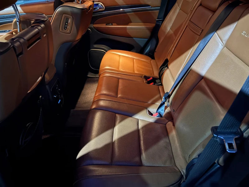 Jeep Grand cherokee SUMMIT FULL 3.6, снимка 11 - Автомобили и джипове - 52809148