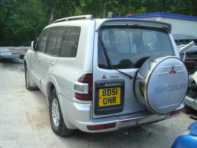 Mitsubishi Pajero 3.2DID, снимка 3 - Автомобили и джипове - 46834216