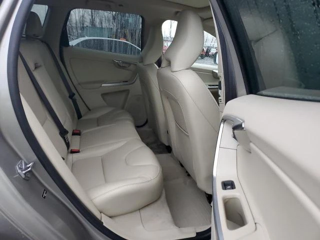 Volvo XC60 T5 PREMIER, снимка 10 - Автомобили и джипове - 48131060