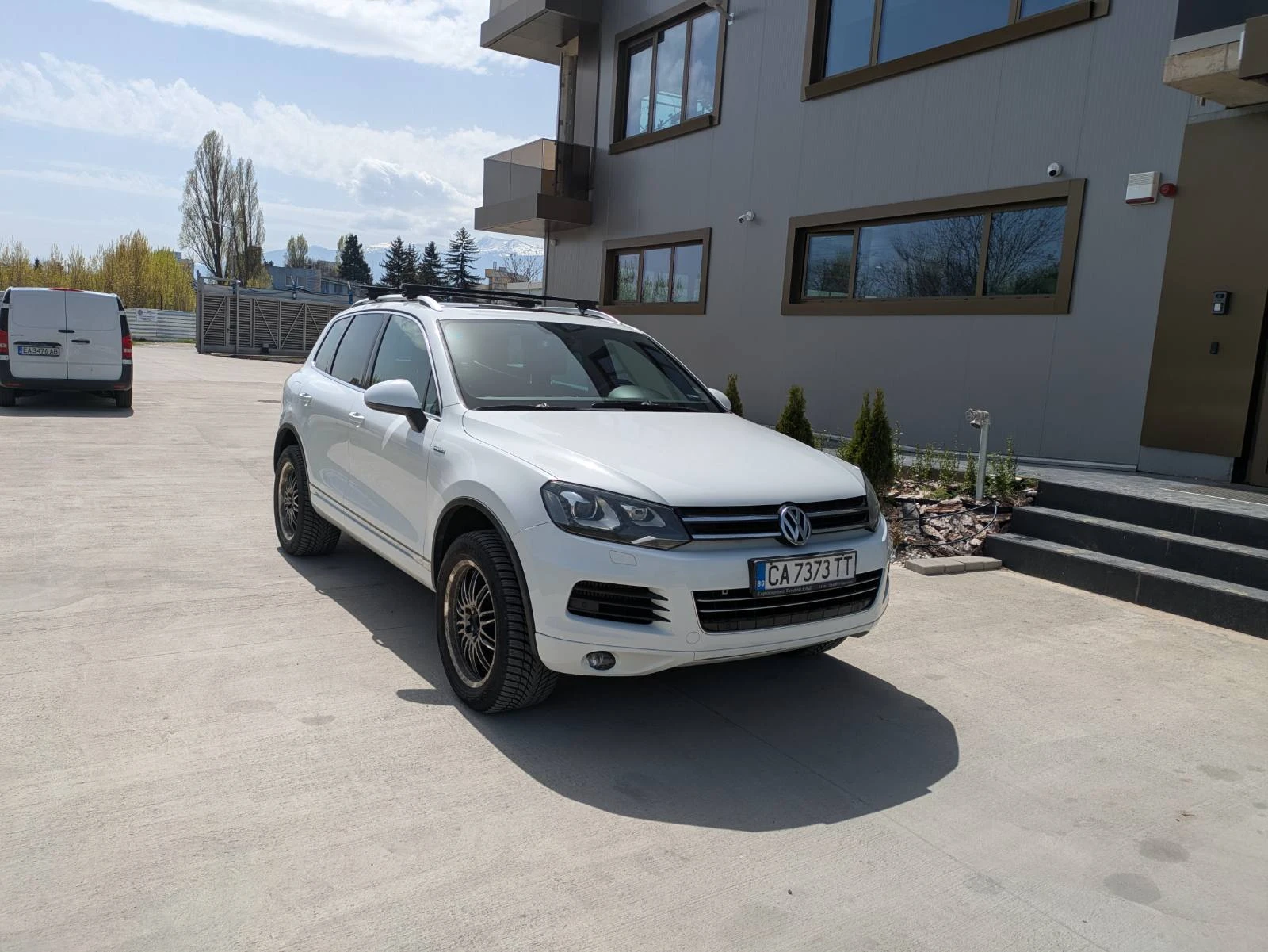 VW Touareg ЕDITION V6 4 Motion 3, O TDI 245 k.c 8AT - изображение 2