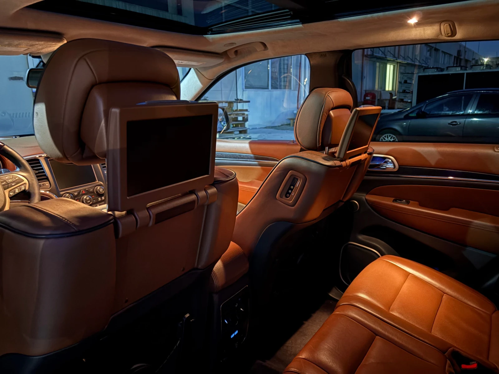 Jeep Grand cherokee SUMMIT FULL 3.6 - изображение 10