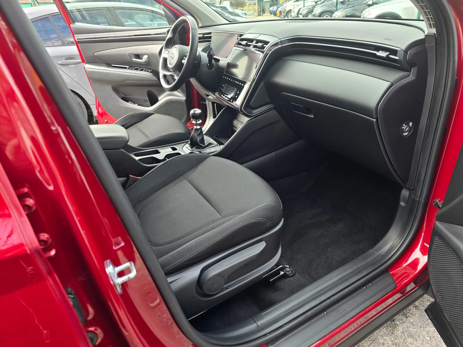 Hyundai Tucson 1.6CRDi-Led= Navi= Full serviz, снимка 11 - Автомобили и джипове - 54032013