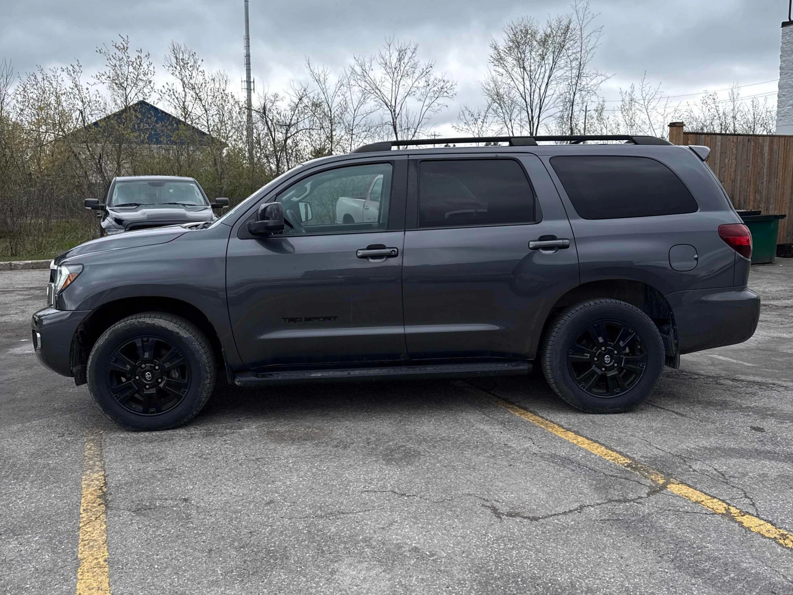 Toyota Sequoia TRD SPORT * 4WD * 9606KM * БЕЗ ИНЦИДЕНТИ * , снимка 4 - Автомобили и джипове - 54544910